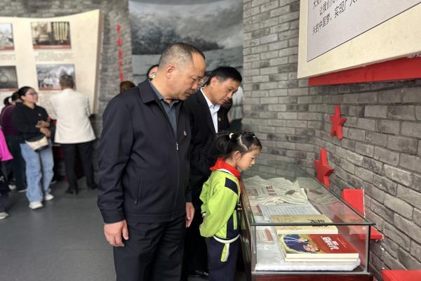 長(zhǎng)豐(雙鳳)經(jīng)開(kāi)區(qū)阿奎利亞社區(qū):“四融”模式,共摹社區(qū)治理“同心圓”1.jpg