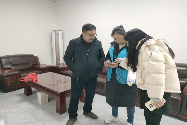 莊墓鎮(zhèn):聚焦“三點(diǎn)發(fā)力”助推非公黨建提質(zhì)增效.jpg