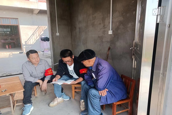 長豐縣莊墓鎮:提升黨員綜合素養 加強基層組織建設.jpg