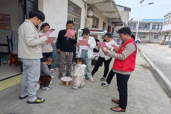 莊墓鎮:辦好主題黨日活動,增強基層組織活力.jpg